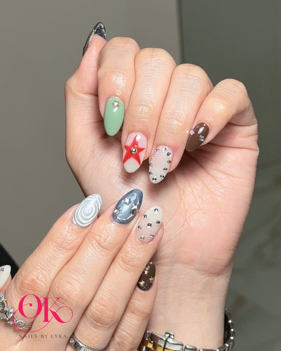 Recent nail set