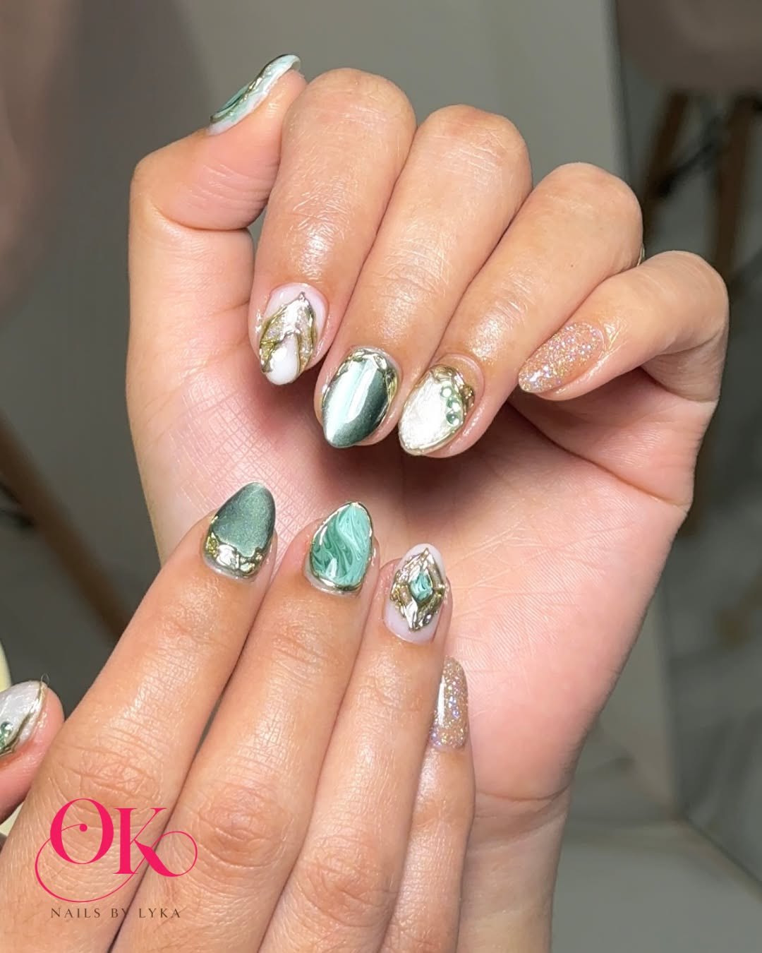Recent nail set